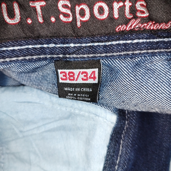 U.T. SPORTS COLLECTION MEN'S DENIM JEANS SIZE 38"X34" EMBROIDERY - Picture 4 of 4